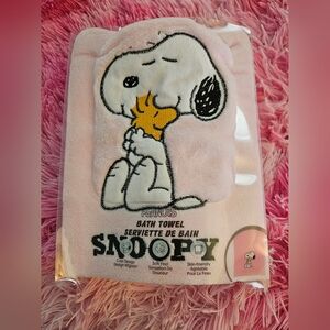 MINISO PEANUTS SNOOPY PINK BATH TOWEL 2 COUNT